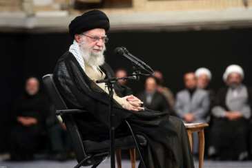 یک بیرجند با همه‌ی مردمش، با علمای بزرگش با ما همراه شدند