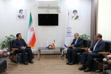 دیدار سرپرست بانک تجارت استان با مدیرعامل سازمان همیاری شهرداری‌های خراسان جنوبی