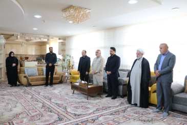 دیدار مدیرعامل سازمان همیاری با خانواده شهید شمشیری اسفکه