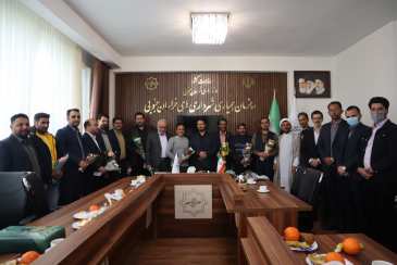 تجلیل مدیرعامل از همکاران مرد شاغل در ستاد به مناسبت میلاد حضرت علی (ع) و گرامیداشت روز پدر
