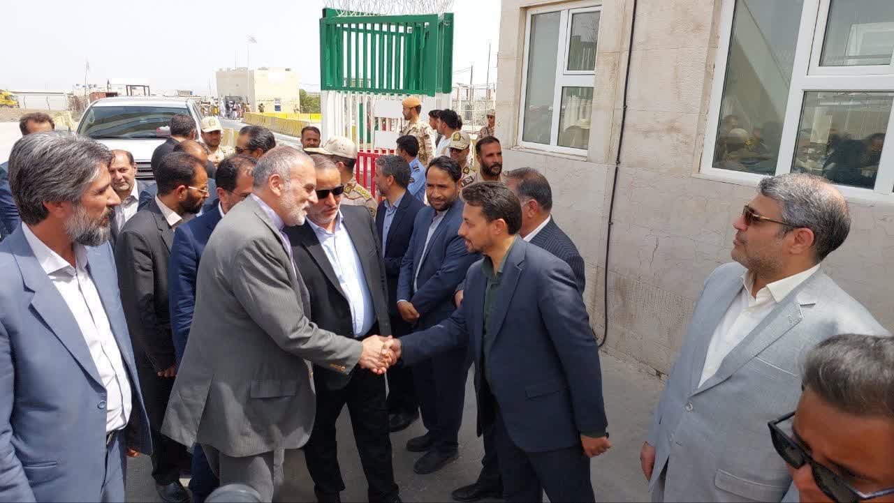 از استقبال در ماهیرود تا بازدید میدانی از نوار مرزی