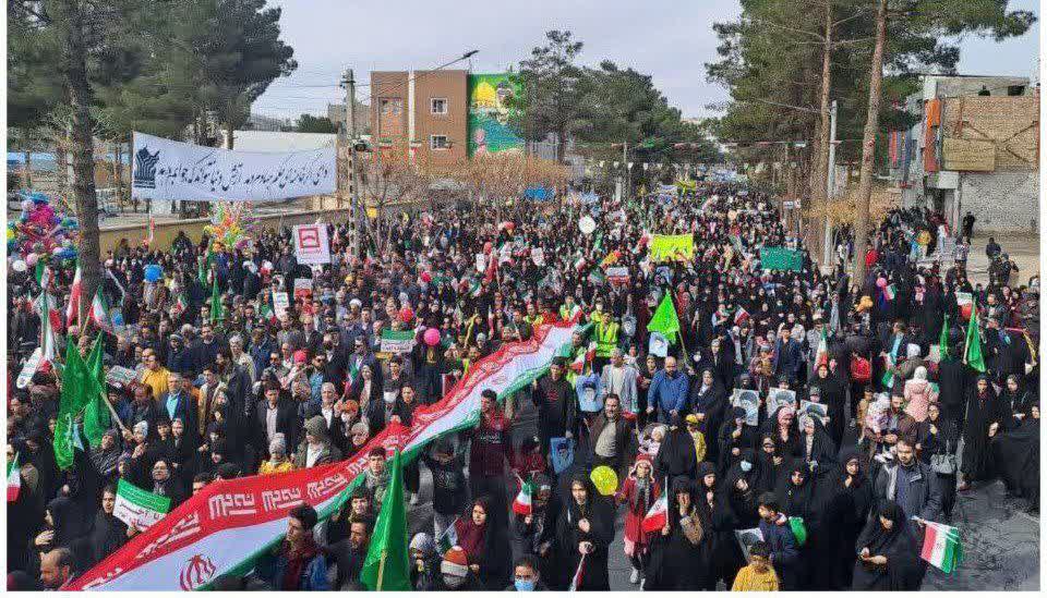 حضور پرسنل سازمان همیاری شهرداری ها در راهپیمایی 22 بهمن