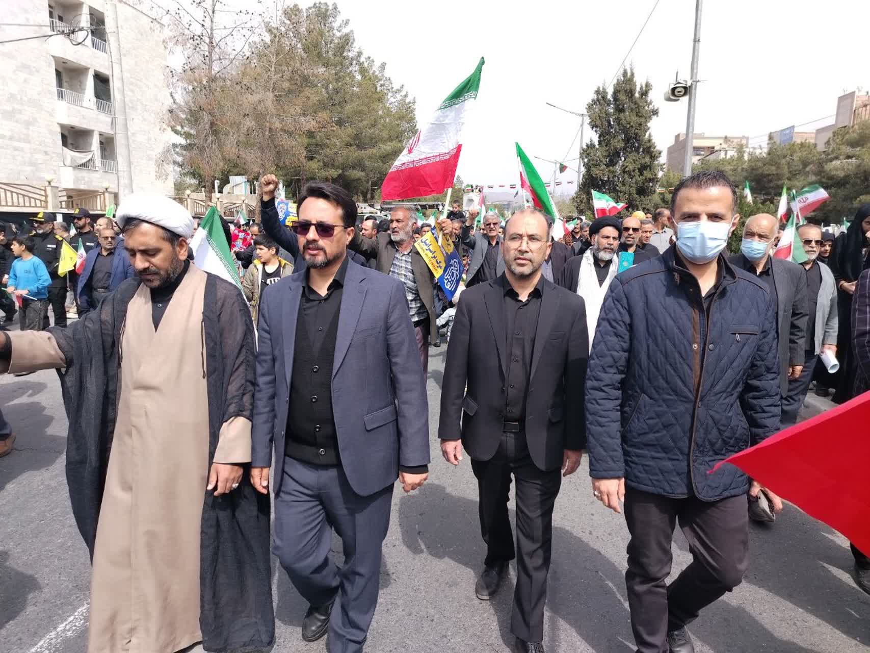 طنین فریاد عدالت‌خواهی خانواده سازمان همیاری شهرداری ها در آخرین جمعه ماه مبارک رمضان