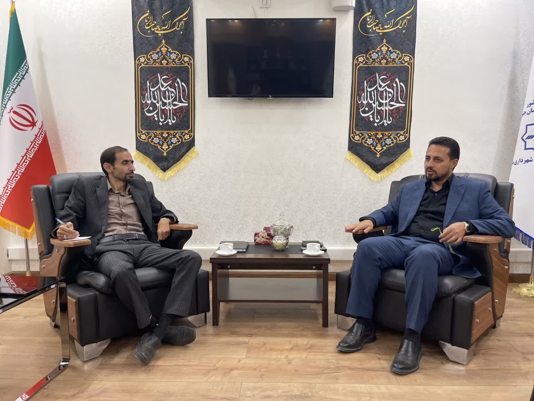 نشست هم اندیشی شهردار سربیشه با مدیرعامل سازمان همیاری شهرداری های خراسان جنوبی