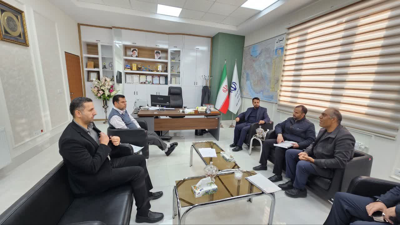 هماهنگی و برنامه‌ریزی برای پروژه های زیربنایی در نشست مشترک مدیرعامل سازمان همیاری شهرداری و مدیرکل راه و شهرسازی